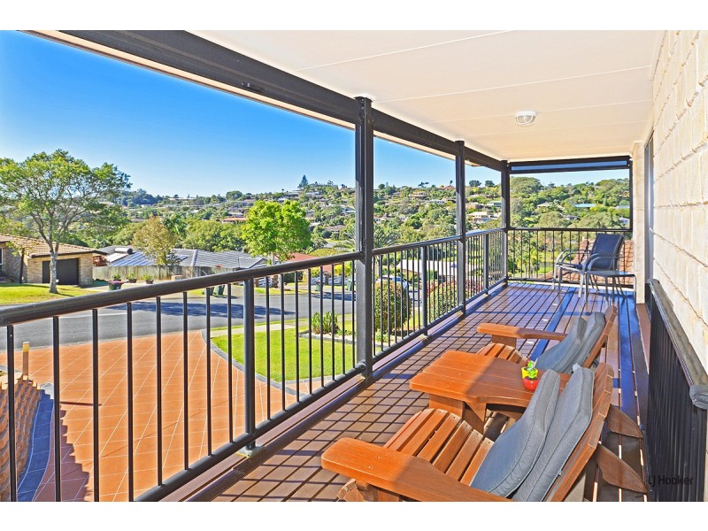 94 Lochlomond Drive, Banora Point NSW 2486