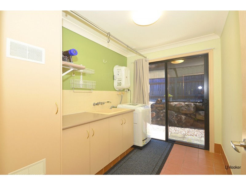 94 Lochlomond Drive, Banora Point NSW 2486