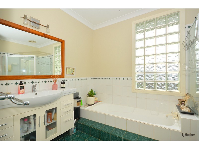 12 Terranora Road, Banora Point NSW 2486