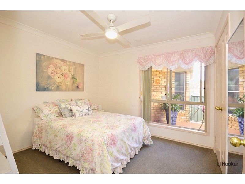 4 Cherry Court, Banora Point NSW 2486