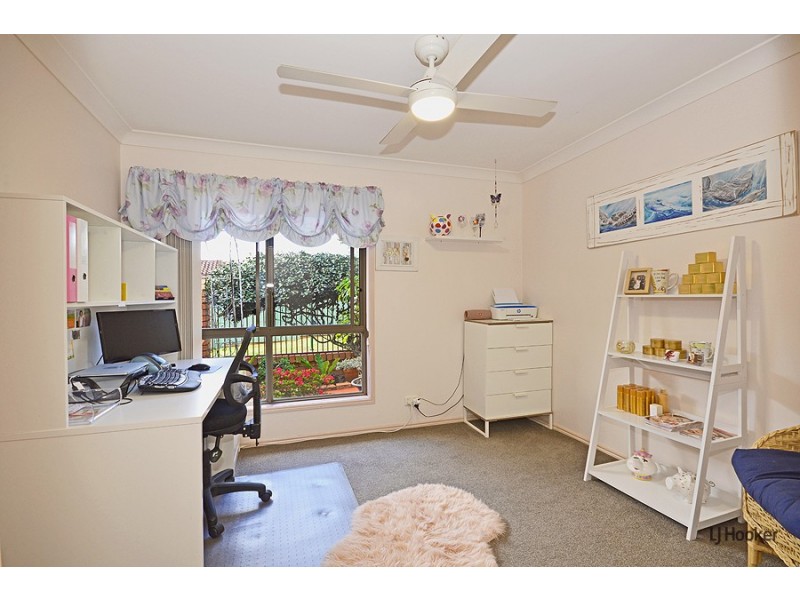 4 Cherry Court, Banora Point NSW 2486