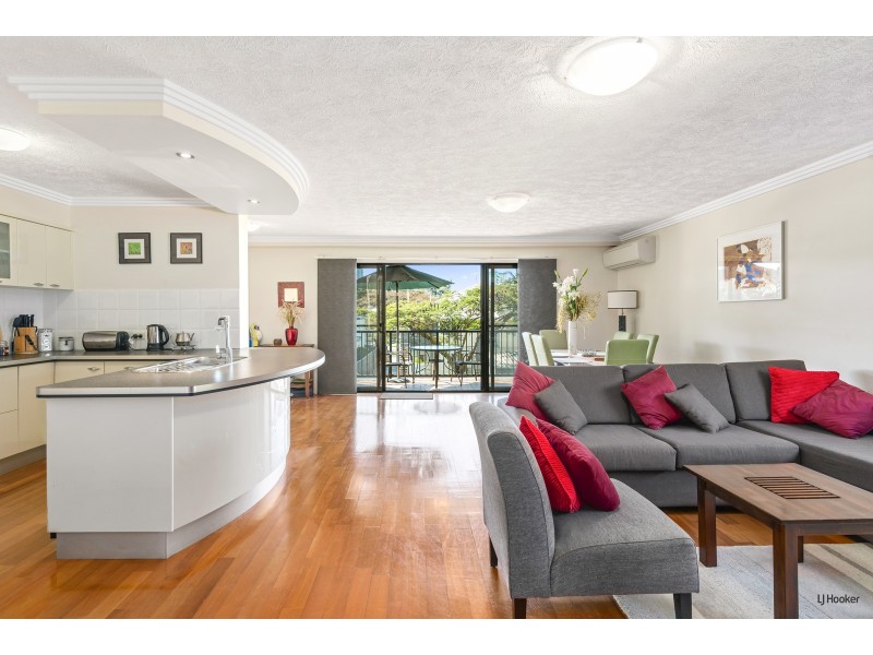 12/72 Dutton Street, Coolangatta QLD 4225