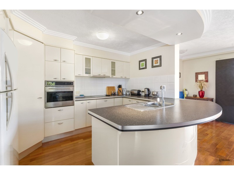 12/72 Dutton Street, Coolangatta QLD 4225