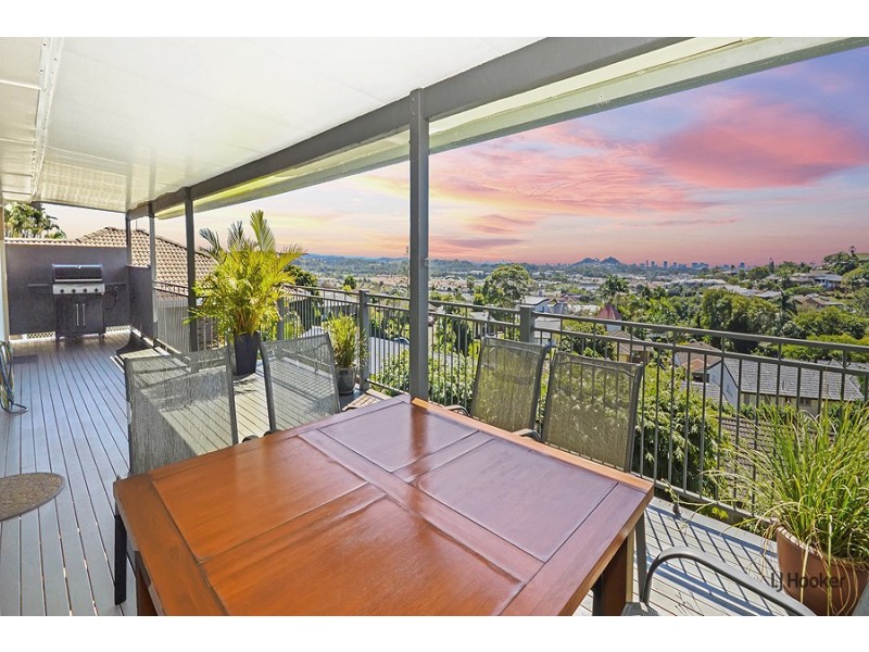 5 Widgee Avenue, Banora Point NSW 2486