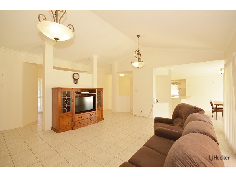 16 Birkdale Court, Banora Point NSW 2486