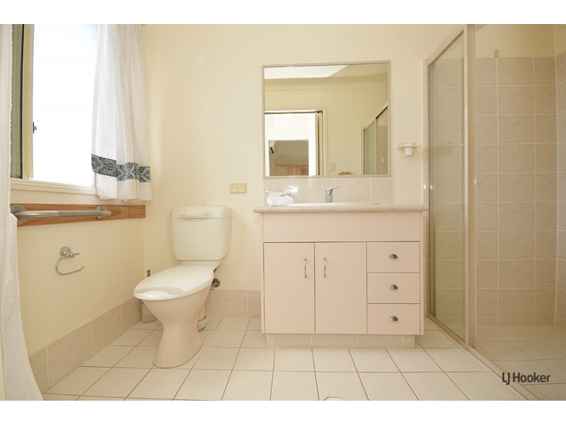 16 Birkdale Court, Banora Point NSW 2486