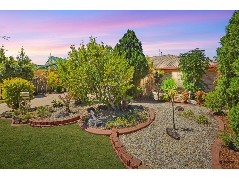 22 Kentia Crescent, Banora Point NSW 2486