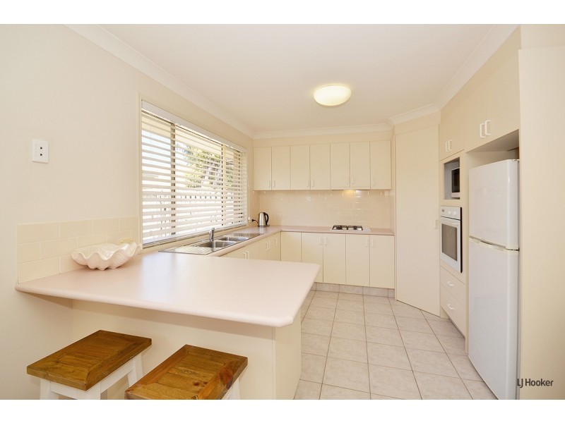22 Kentia Crescent, Banora Point NSW 2486