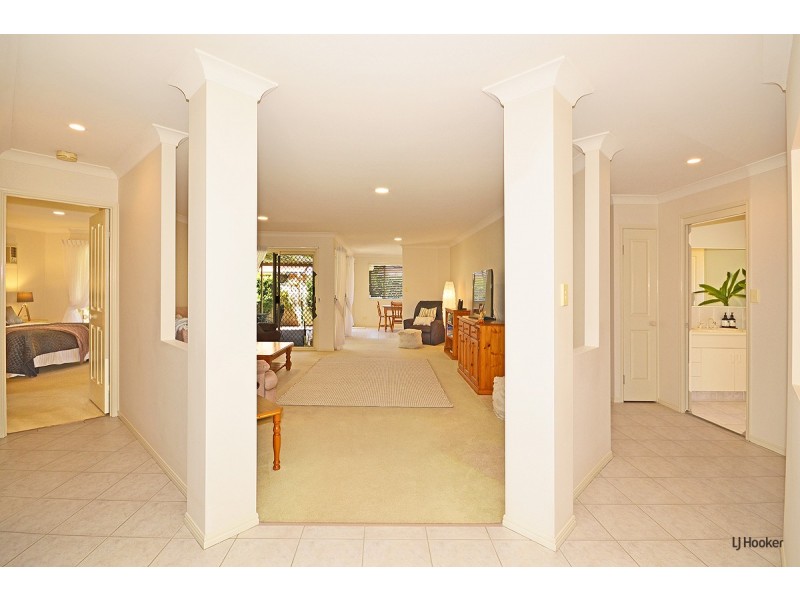 22 Kentia Crescent, Banora Point NSW 2486