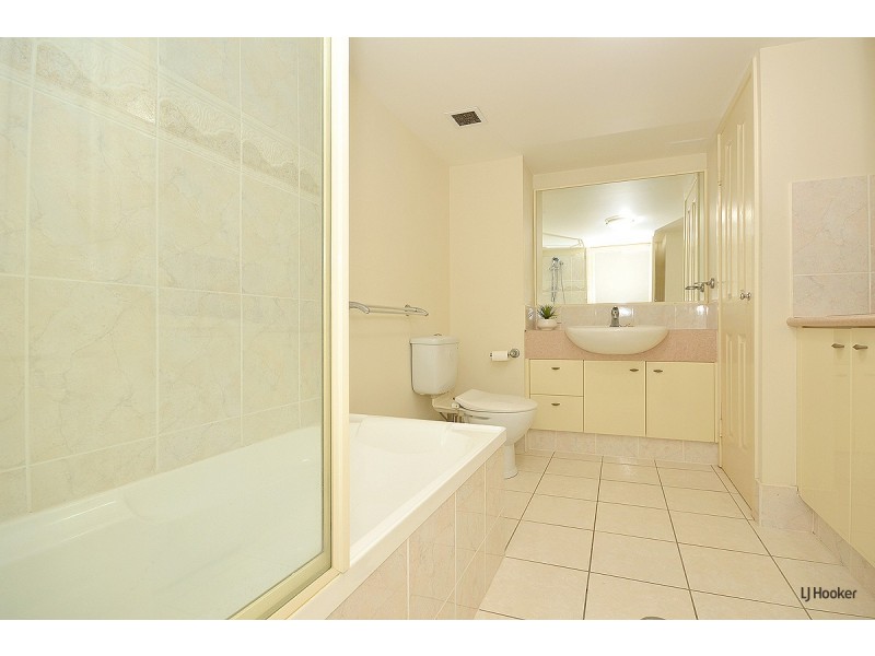 4/72 Dutton Street, Coolangatta QLD 4225