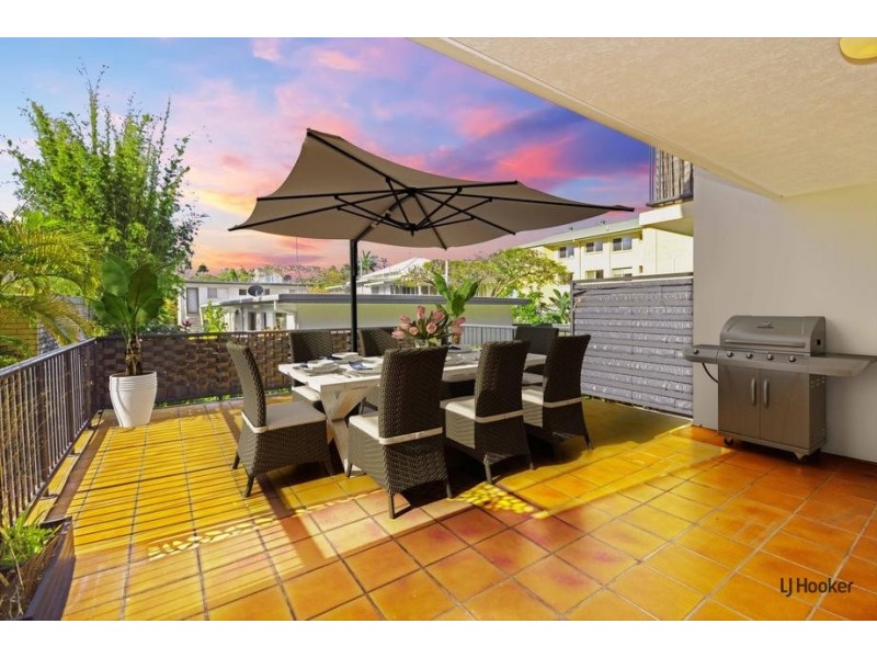 4/72 Dutton Street, Coolangatta QLD 4225