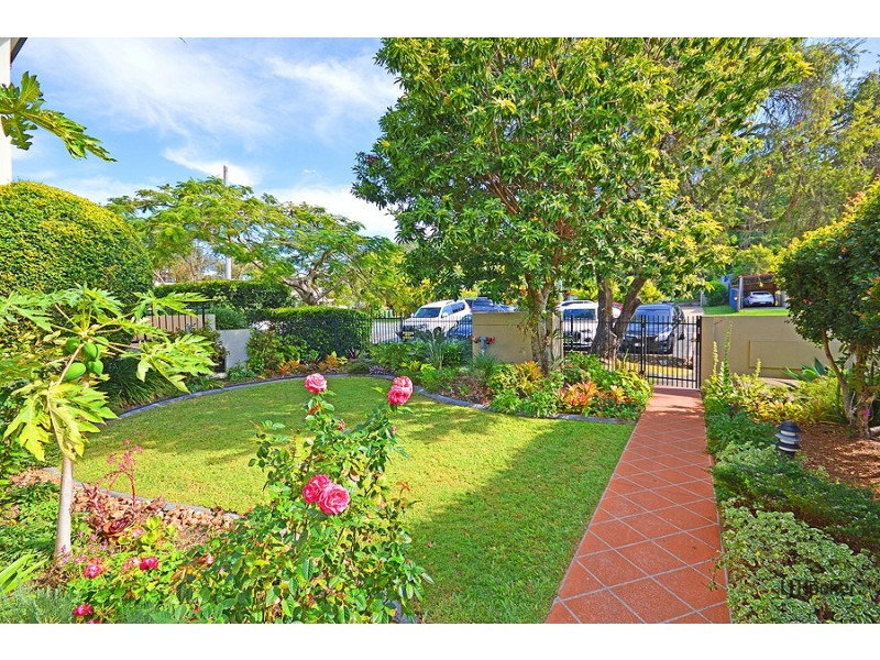 4/72 Dutton Street, Coolangatta QLD 4225