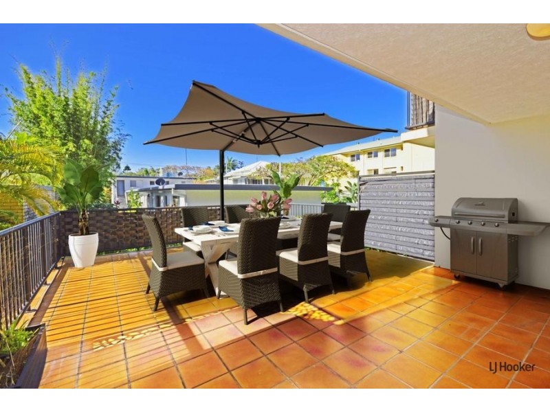 4/72 Dutton Street, Coolangatta QLD 4225