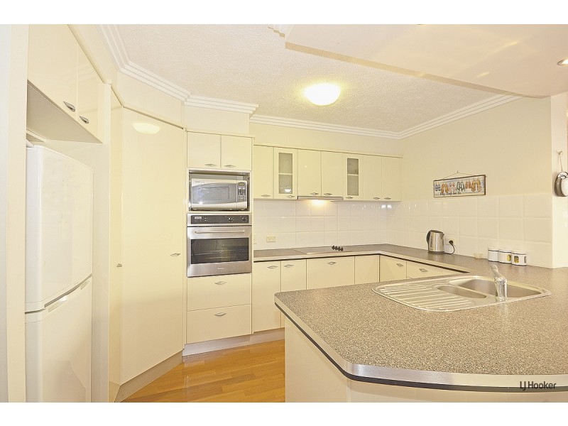 4/72 Dutton Street, Coolangatta QLD 4225