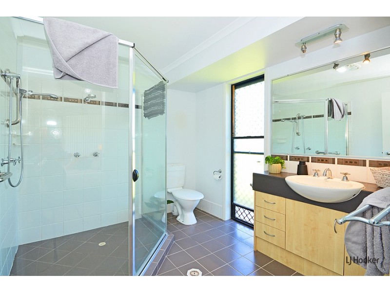 31 Grassmere Court, Banora Point NSW 2486