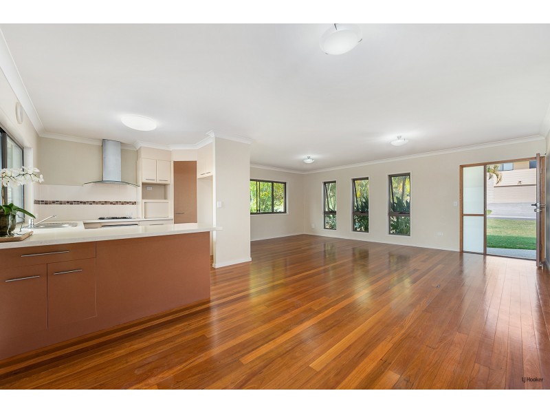 13 Wren Court, Tweed Heads South NSW 2486