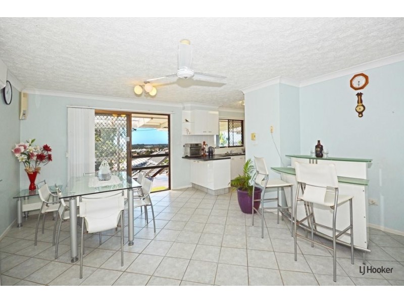 42 Oakland Parade, Banora Point NSW 2486