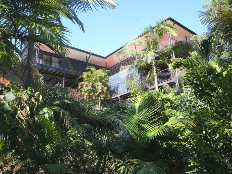 6 Smiths Creek Road, Uki NSW 2484
