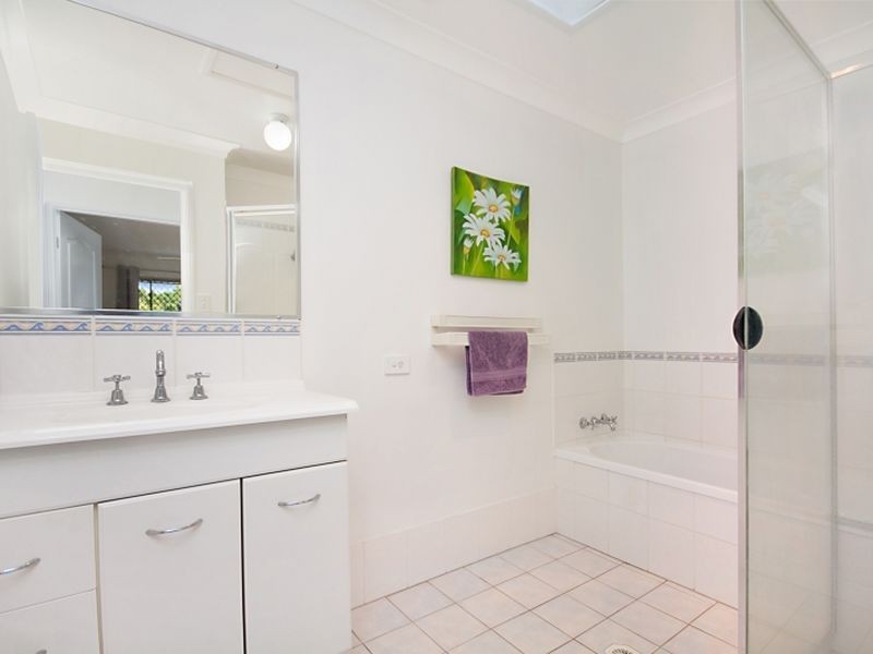 2/237 Darlington Drive, Banora Point NSW 2486