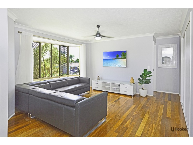 1 Nandina Terrace, Banora Point NSW 2486