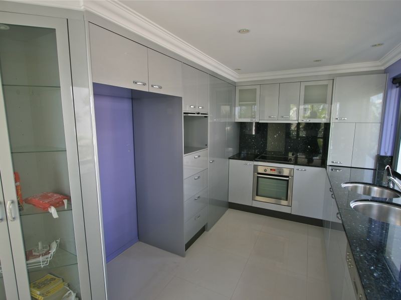 21 Petrie Terrace, Rainbow Bay QLD 4225