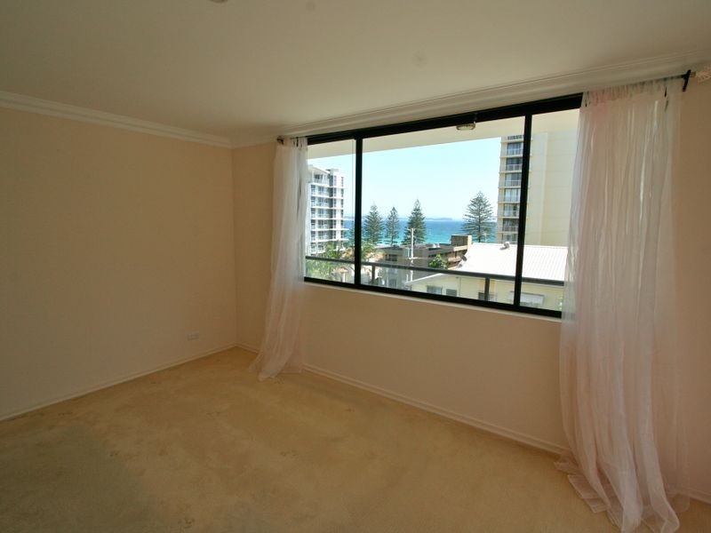 21 Petrie Terrace, Rainbow Bay QLD 4225