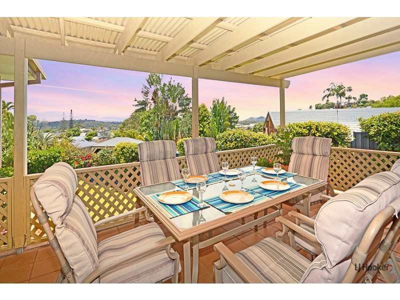 17 Widgee Avenue, Banora Point NSW 2486