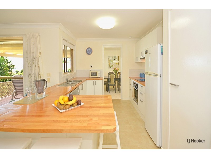 17 Widgee Avenue, Banora Point NSW 2486