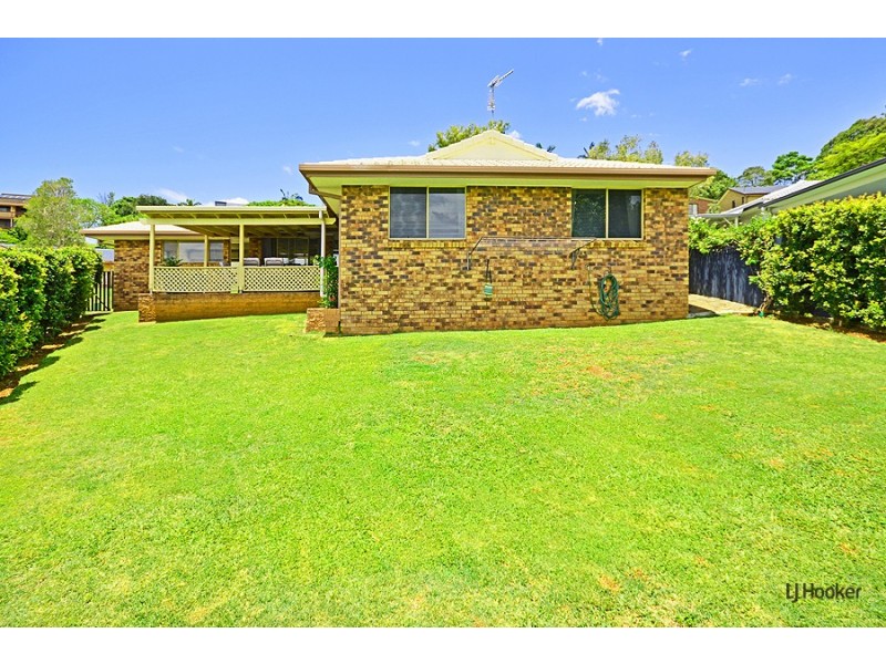 17 Widgee Avenue, Banora Point NSW 2486