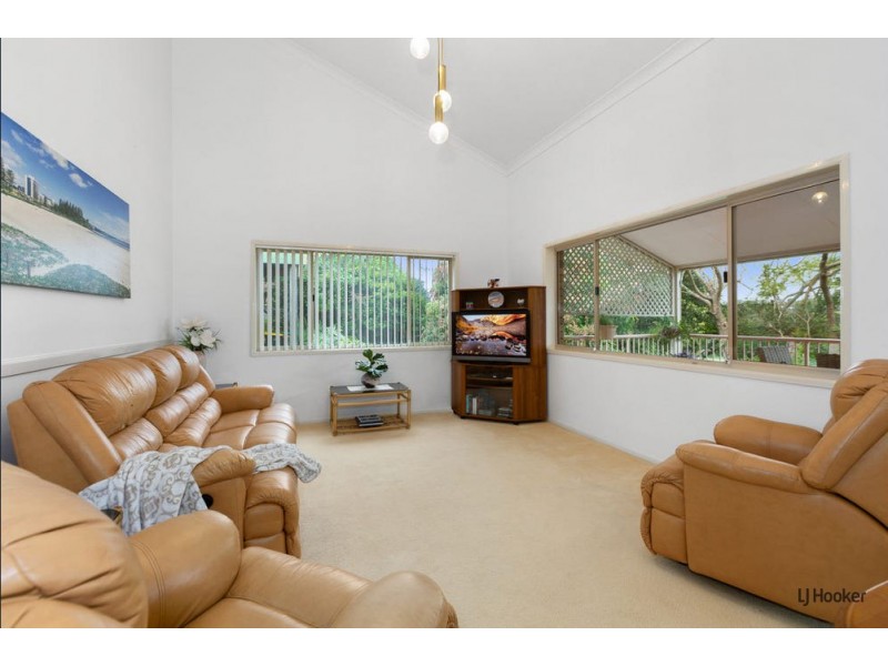 23 Cominan Avenue, Banora Point NSW 2486