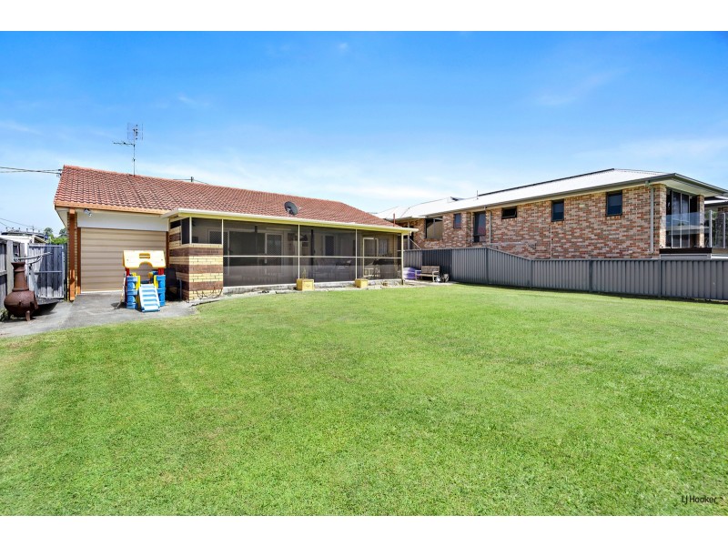 39 Sunset Boulevard, Tweed Heads West NSW 2485