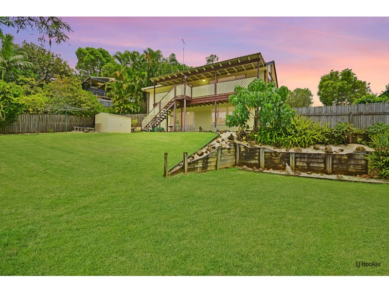 11 Glen Ayr Drive, Banora Point NSW 2486
