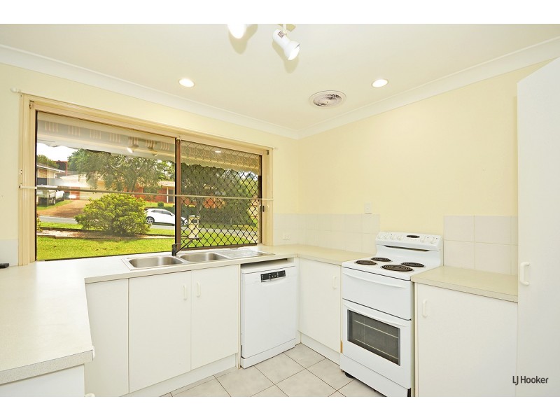 11 Glen Ayr Drive, Banora Point NSW 2486