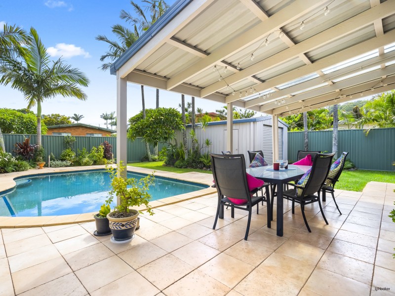 19 Binya Avenue, Coolangatta QLD 4225