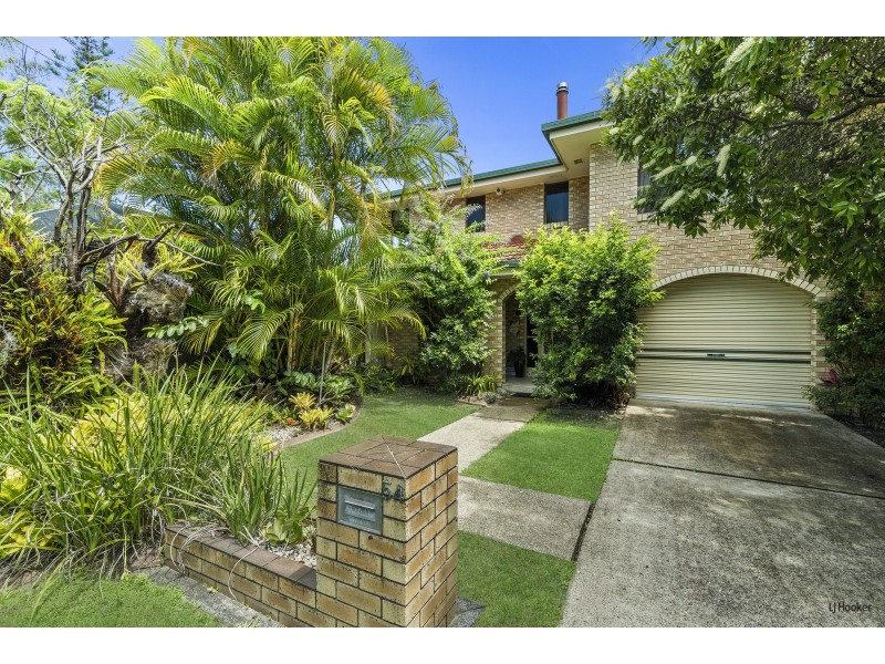 54 Blue Waters Crescent, Tweed Heads West NSW 2485