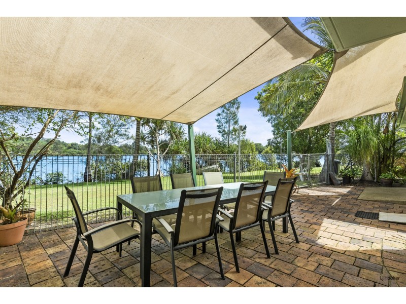 54 Blue Waters Crescent, Tweed Heads West NSW 2485