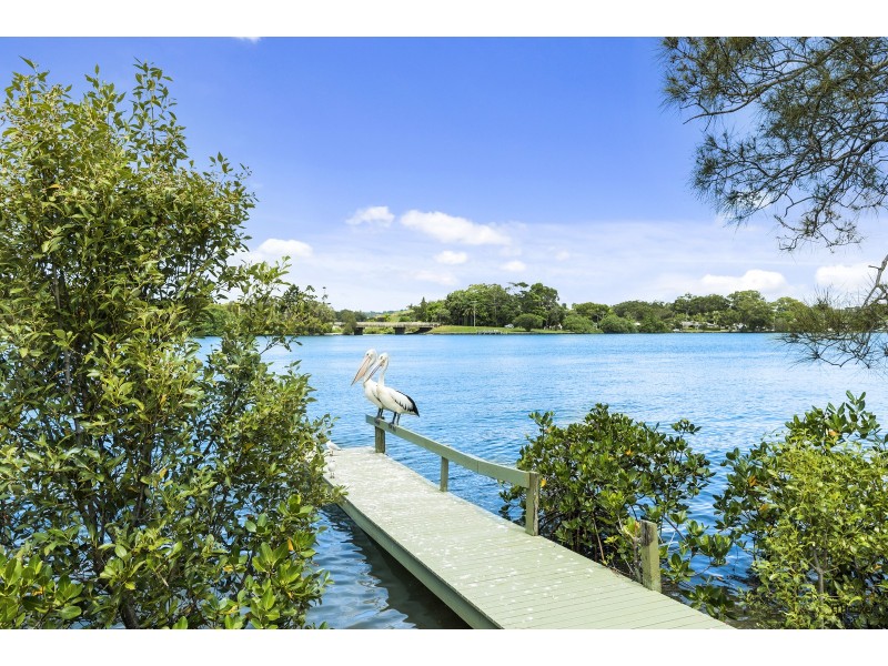 54 Blue Waters Crescent, Tweed Heads West NSW 2485