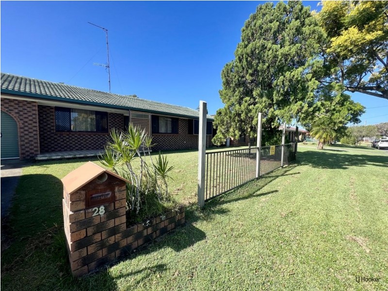 28 Blundell Boulevard, Tweed Heads South NSW 2486