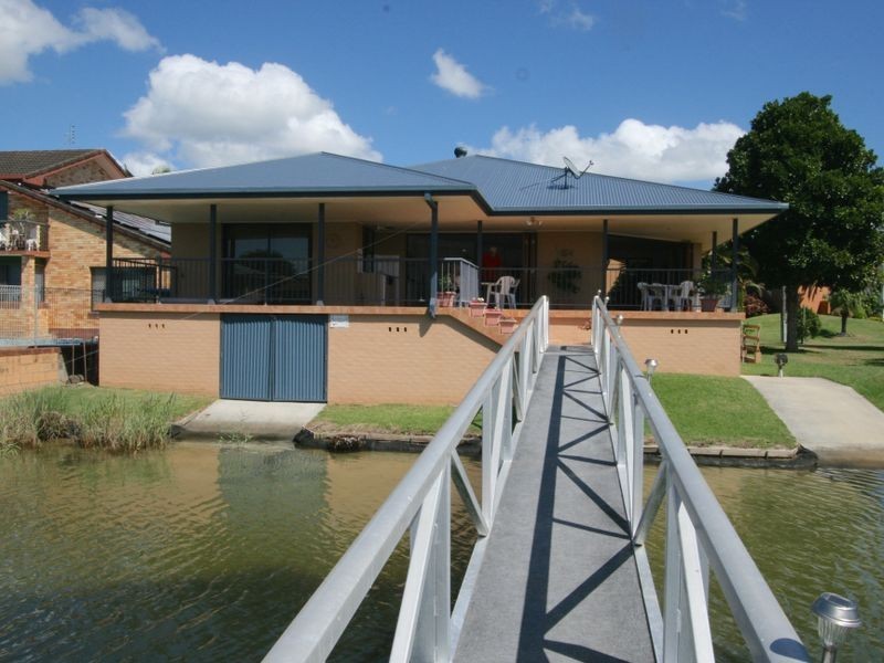 75 Gollan Drive, Tweed Heads West NSW 2485