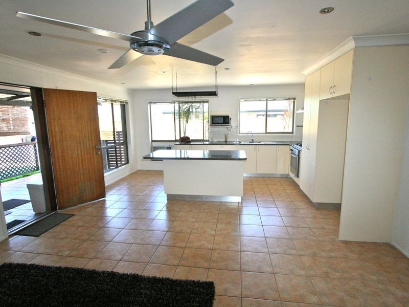 1/6 Shearwater Parade, Tweed Heads NSW 2485