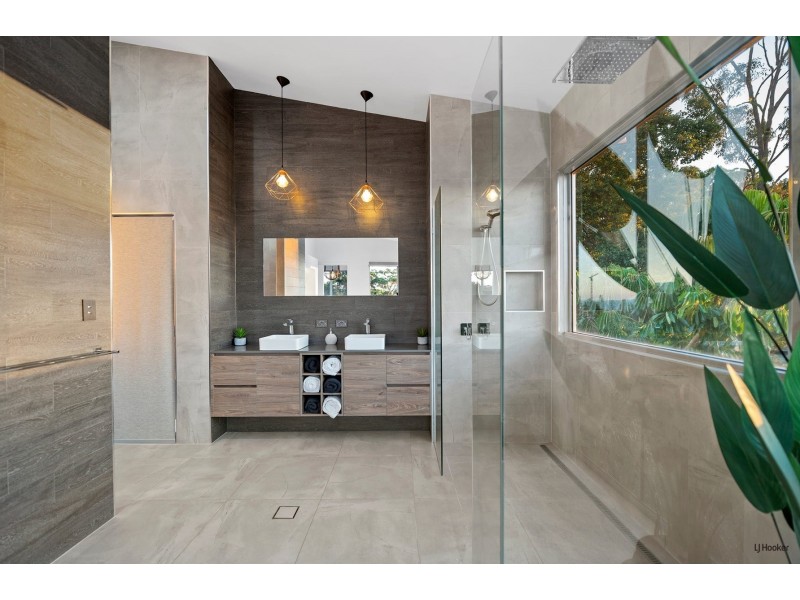 59 Rutledge Street, Coolangatta QLD 4225