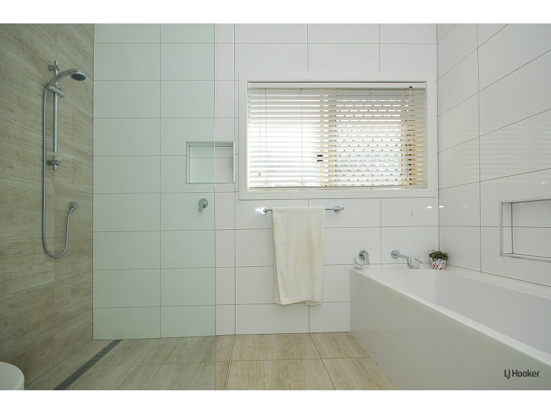 36 Tralee Drive, Banora Point NSW 2486