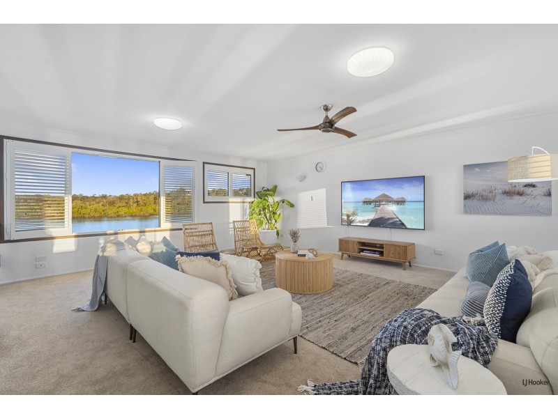 43 Sunset Boulevard, Tweed Heads West NSW 2485