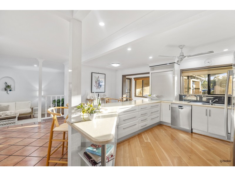 43 Sunset Boulevard, Tweed Heads West NSW 2485