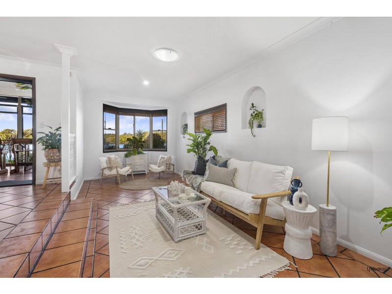 43 Sunset Boulevard, Tweed Heads West NSW 2485