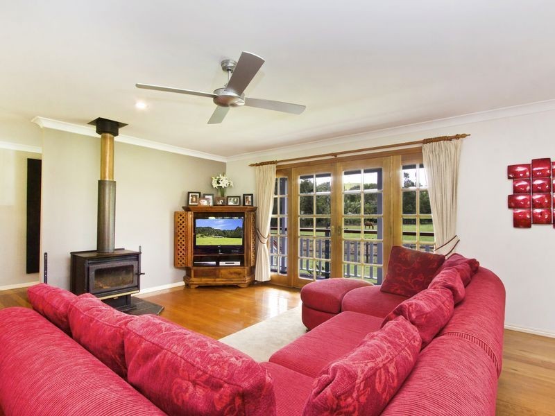 14 Pine Tree Place, Piggabeen NSW 2486