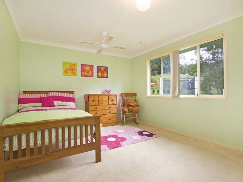 14 Pine Tree Place, Piggabeen NSW 2486