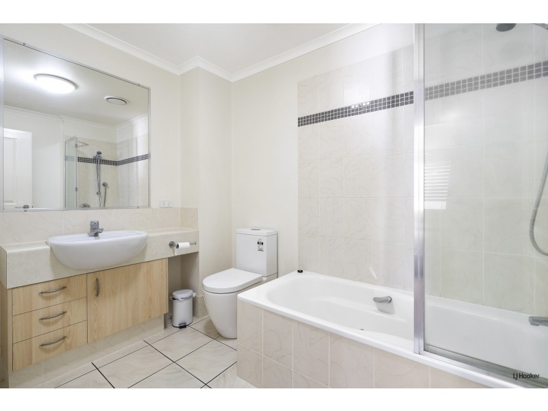 50/4 Park Avenue, Burleigh Heads QLD 4220