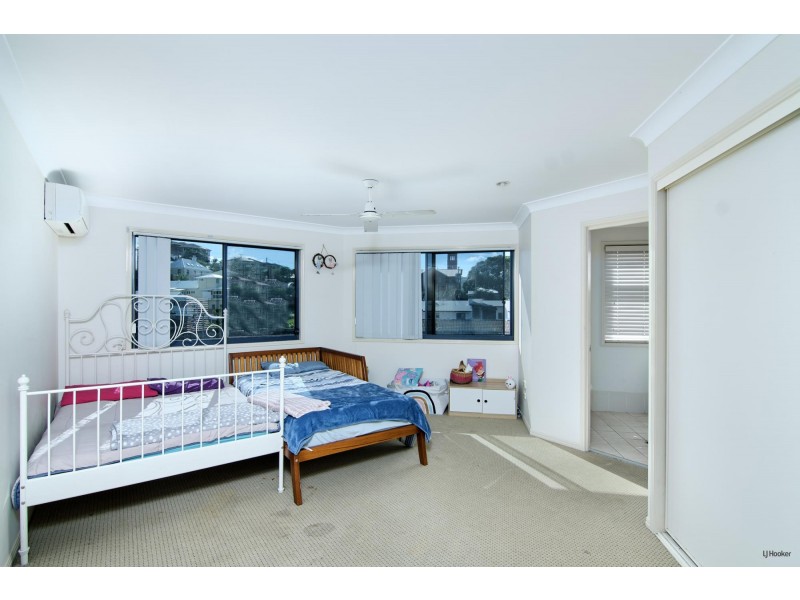 2/78 McLean Street, Coolangatta QLD 4225