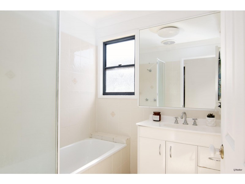 2/78 McLean Street, Coolangatta QLD 4225